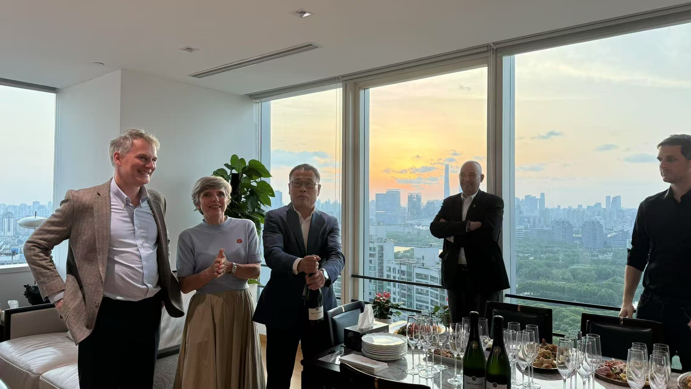 Grow 2025 - Cathay Capital